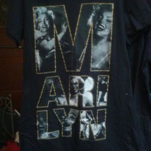 Graphic t shirt